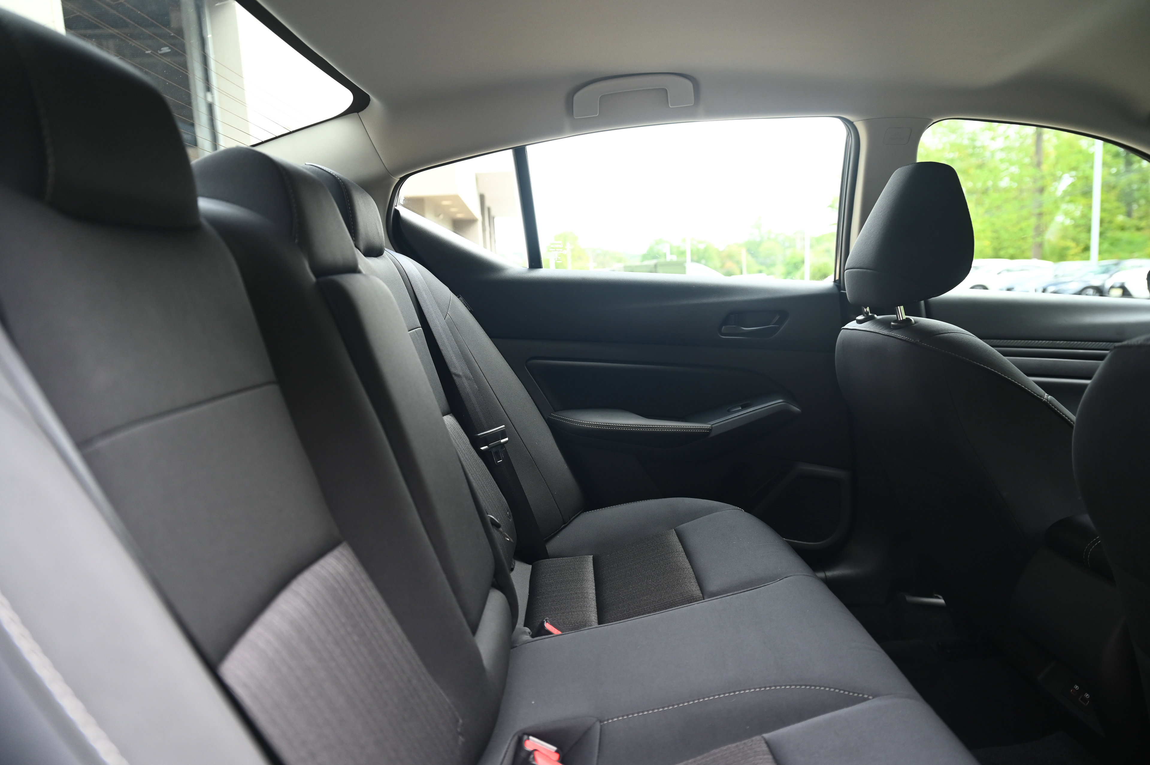 2025 Nissan Altima SV photo 25