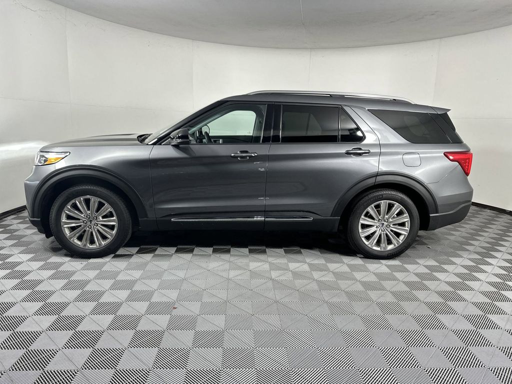 2024 Ford Explorer Limited photo 2