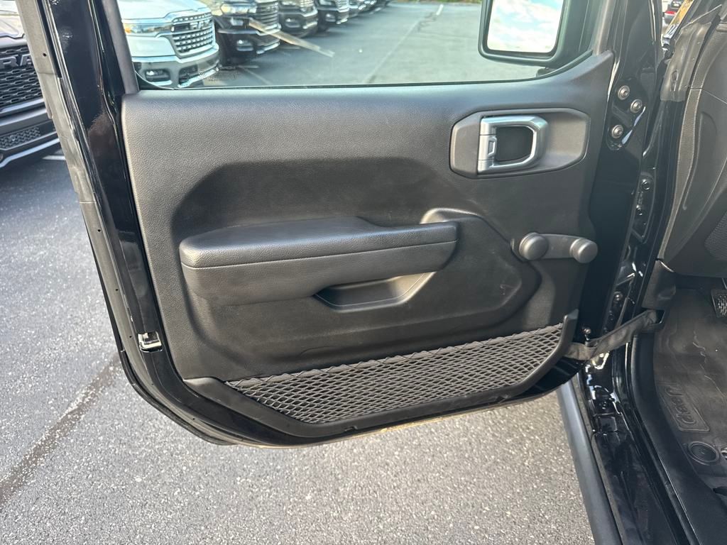2023 Jeep Wrangler Willys photo 10