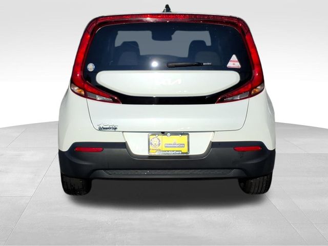 2022 Kia Soul LX photo 5