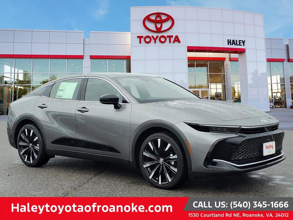 2026 Toyota Crown Platinum's photo