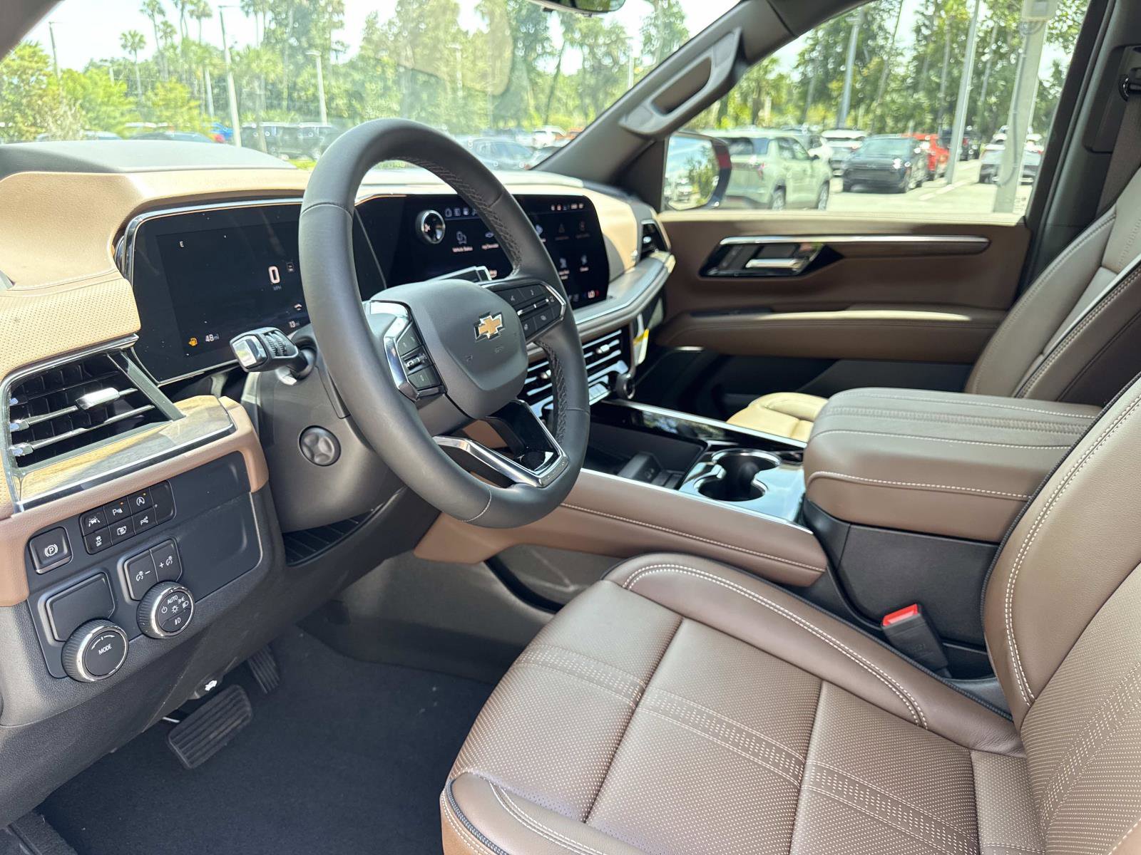 2025 Chevrolet Tahoe High Country photo 28