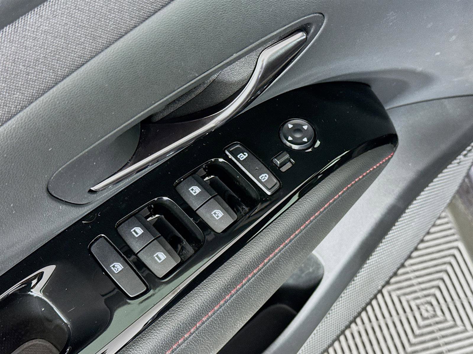 2024 Hyundai Tucson Hybrid N Line photo 17