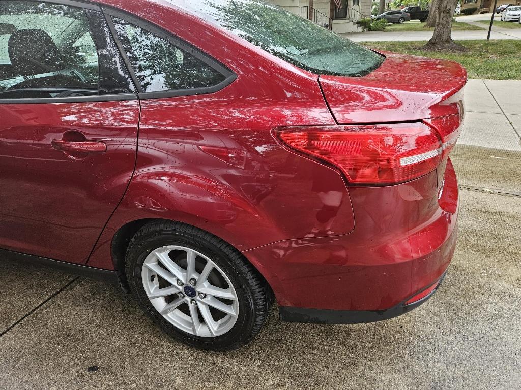 Used 2016 Ford Focus SE with VIN 1FADP3F2XGL209283 for sale in Kansas City