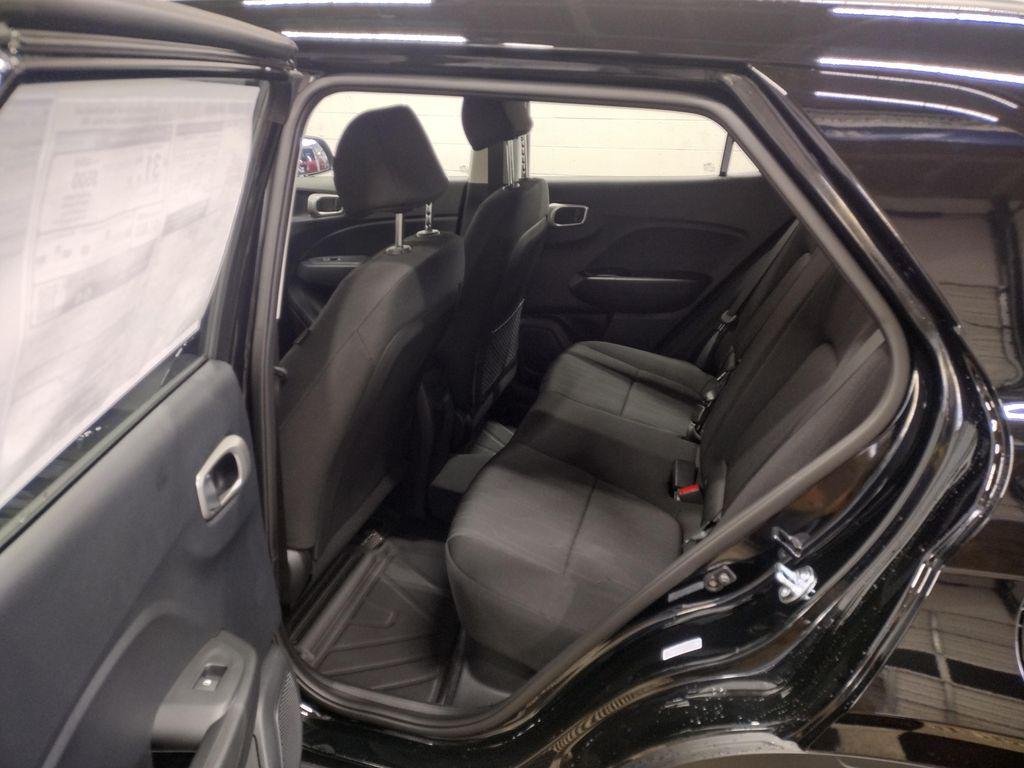 2026 Hyundai Venue SE photo 24