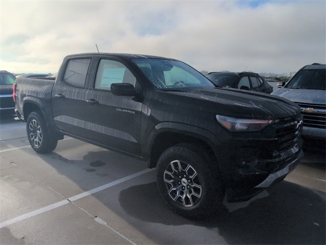 2026 Chevrolet Colorado Z71 photo 2
