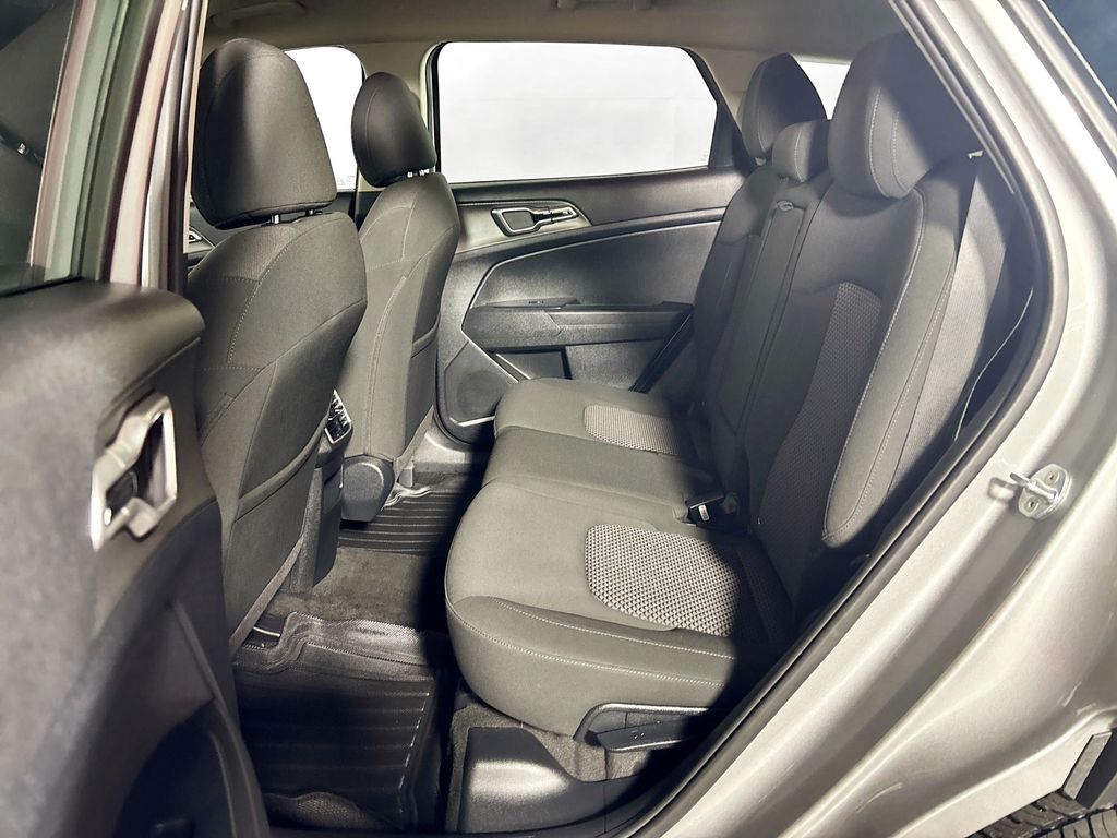 2023 Kia Sportage LX photo 19