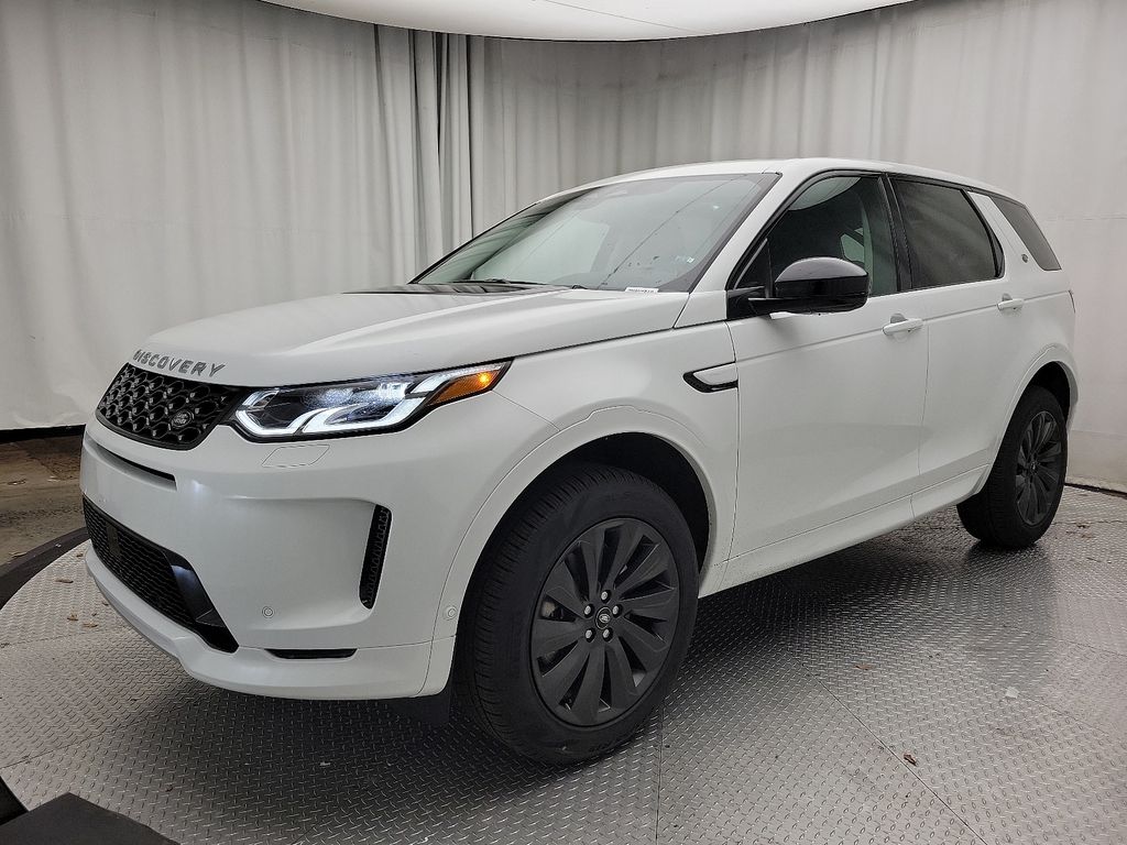 2025 Land Rover Discovery Sport S's photo
