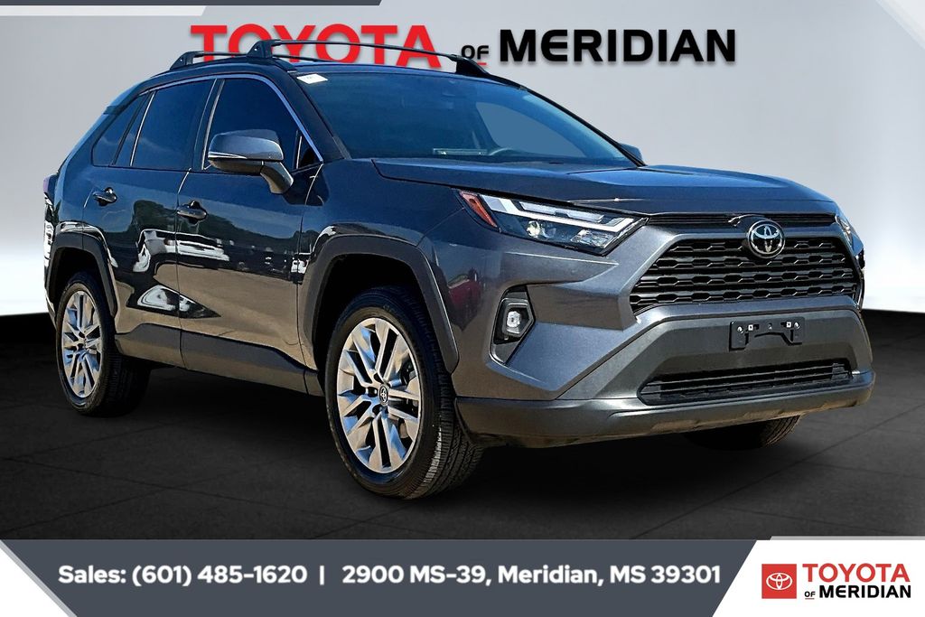 2024 Toyota RAV4 XLE Premium's photo