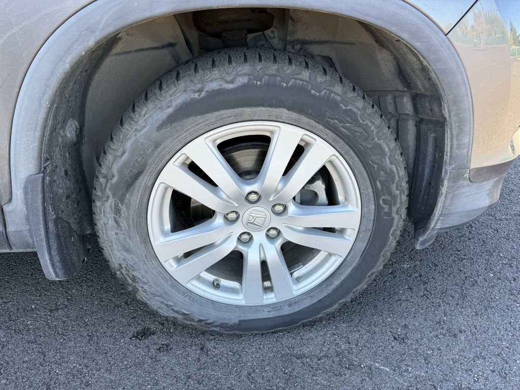 2016 Honda Pilot LX photo 19