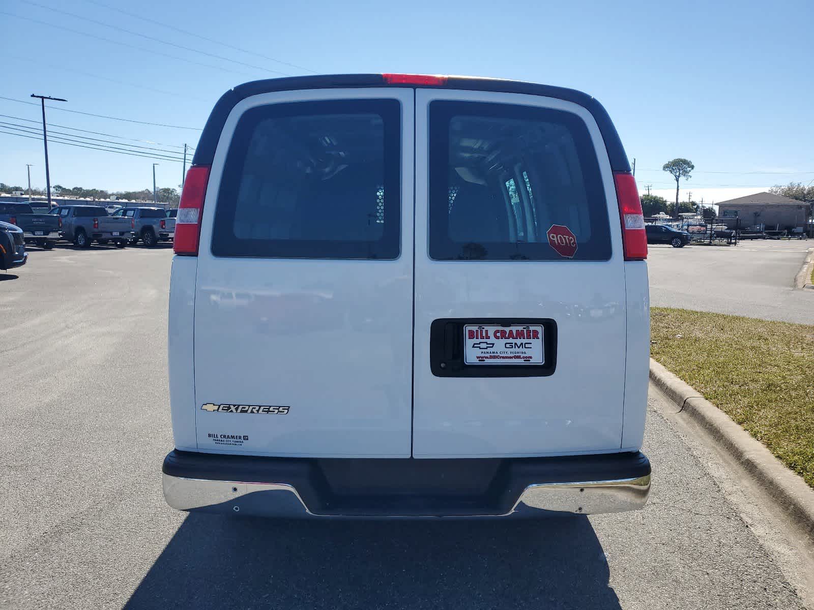 2023 Chevrolet Express Cargo 2500 photo 4