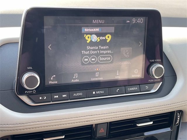 2021 Nissan Rogue SV photo 23