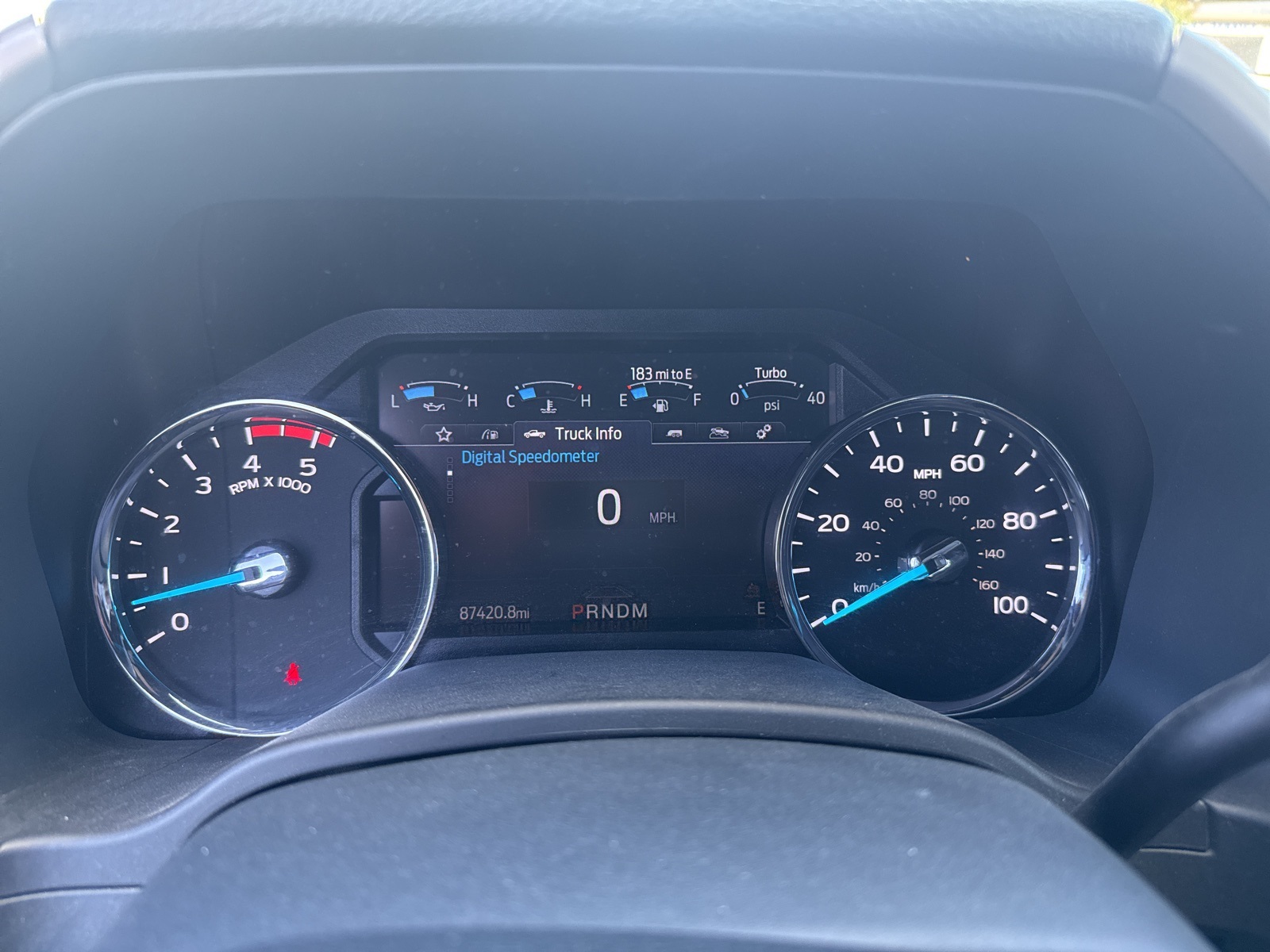 2022 Ford F-350 Lariat photo 3