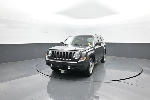 2017 Jeep Patriot Sport photo 2