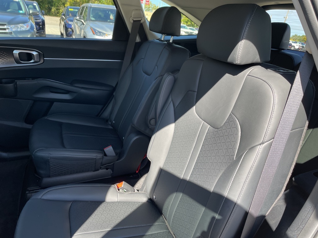 2021 Kia Sorento Hybrid S photo 5
