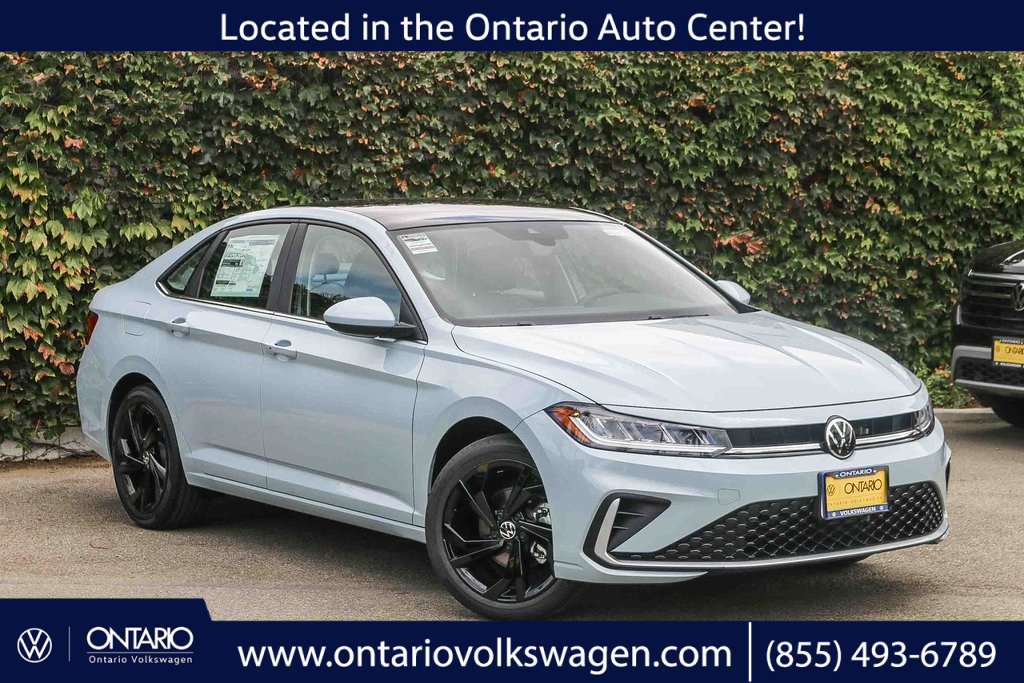 2025 Volkswagen Jetta SE's photo