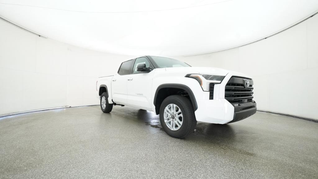2026 Toyota Tundra SR5 CrewMax photo 28