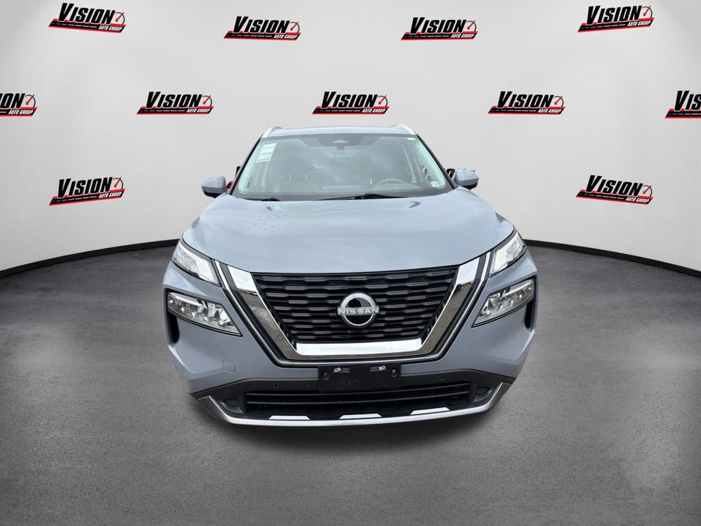2023 Nissan Rogue SL photo 2