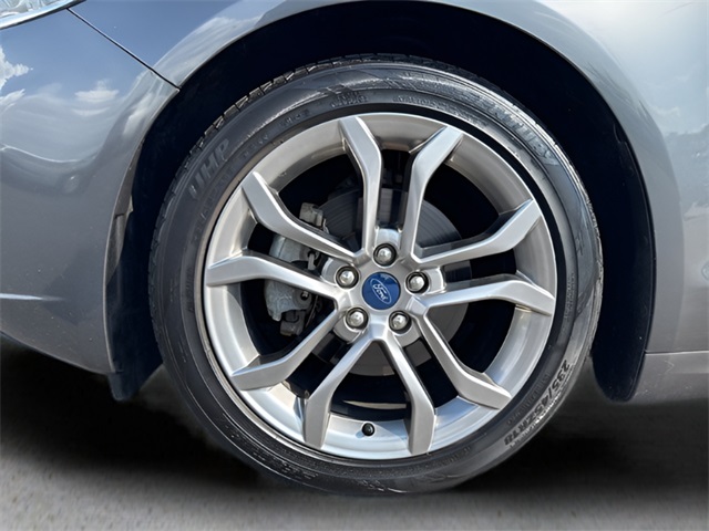 2020 Ford Fusion Hybrid Titanium photo 9