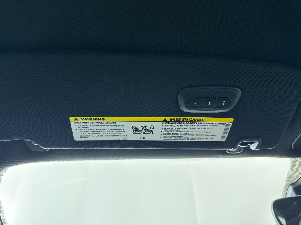 2025 Chrysler Pacifica photo 37