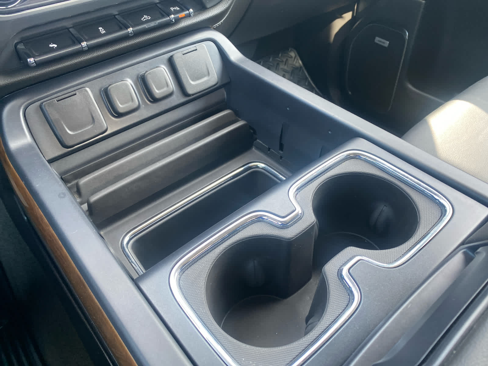2015 Chevrolet Silverado 1500 LTZ photo 25