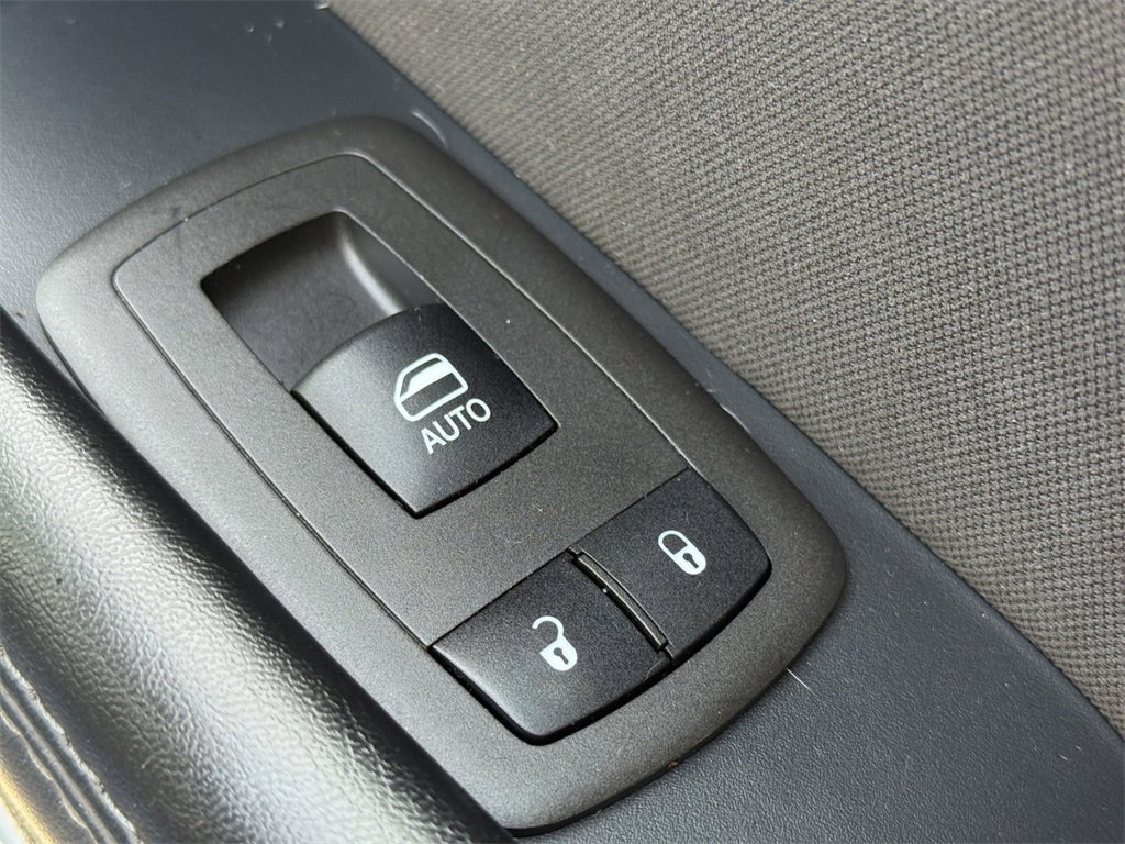 2021 Dodge Challenger SXT photo 22