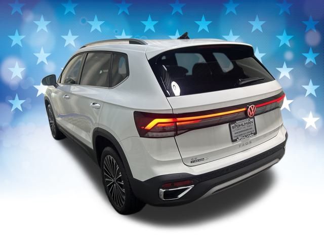 2025 Volkswagen Taos SE photo 5