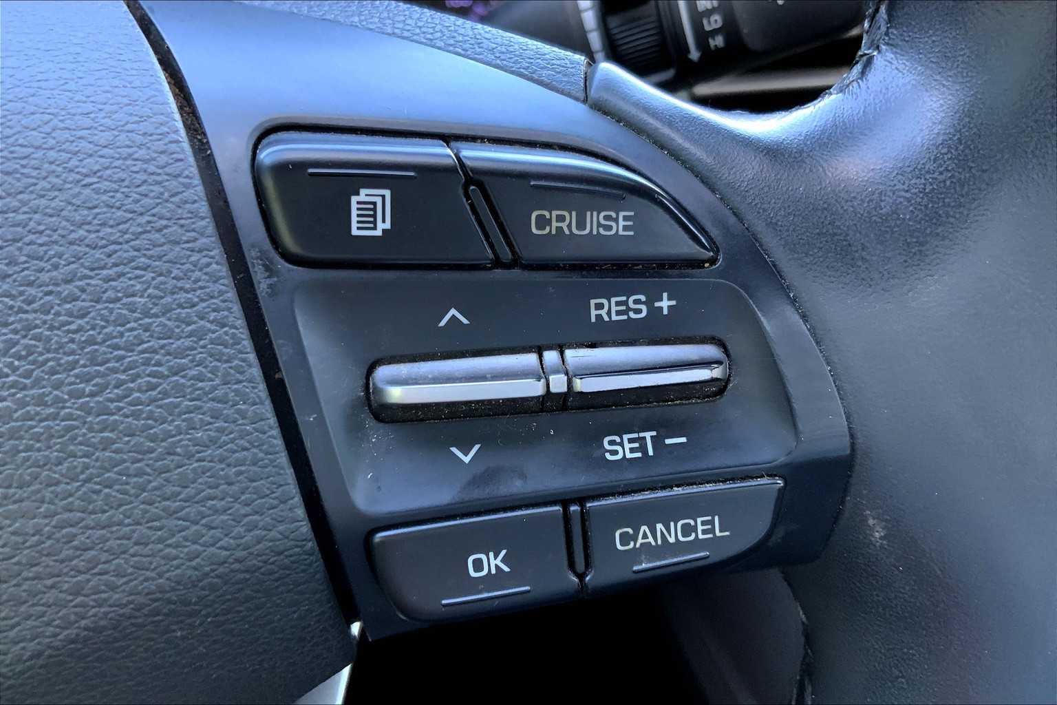 2019 Hyundai Elantra Value Edition photo 22