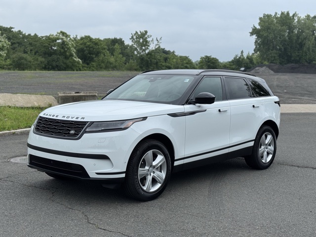 2026 Land Rover Range Rover Velar S's photo