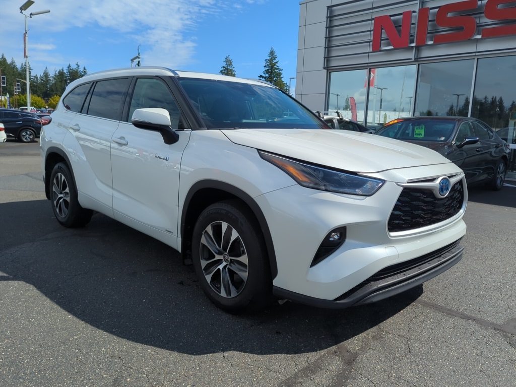 2021 Toyota Highlander Hybrid XLE photo 2