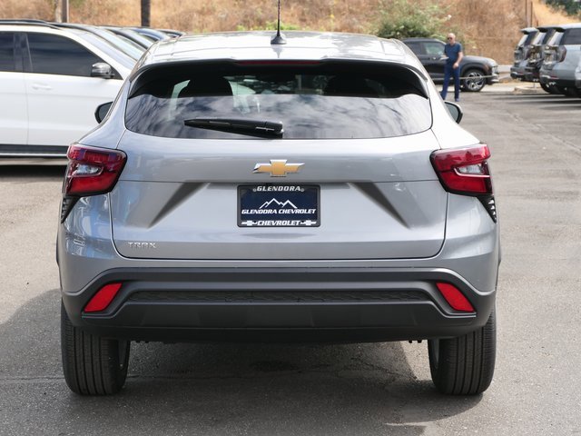 2026 Chevrolet Trax LS photo 4