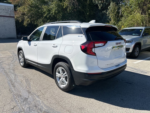 2023 Gmc Terrain SLE photo 3