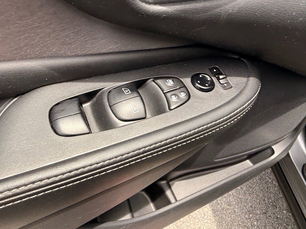 2023 Nissan Murano SV photo 12