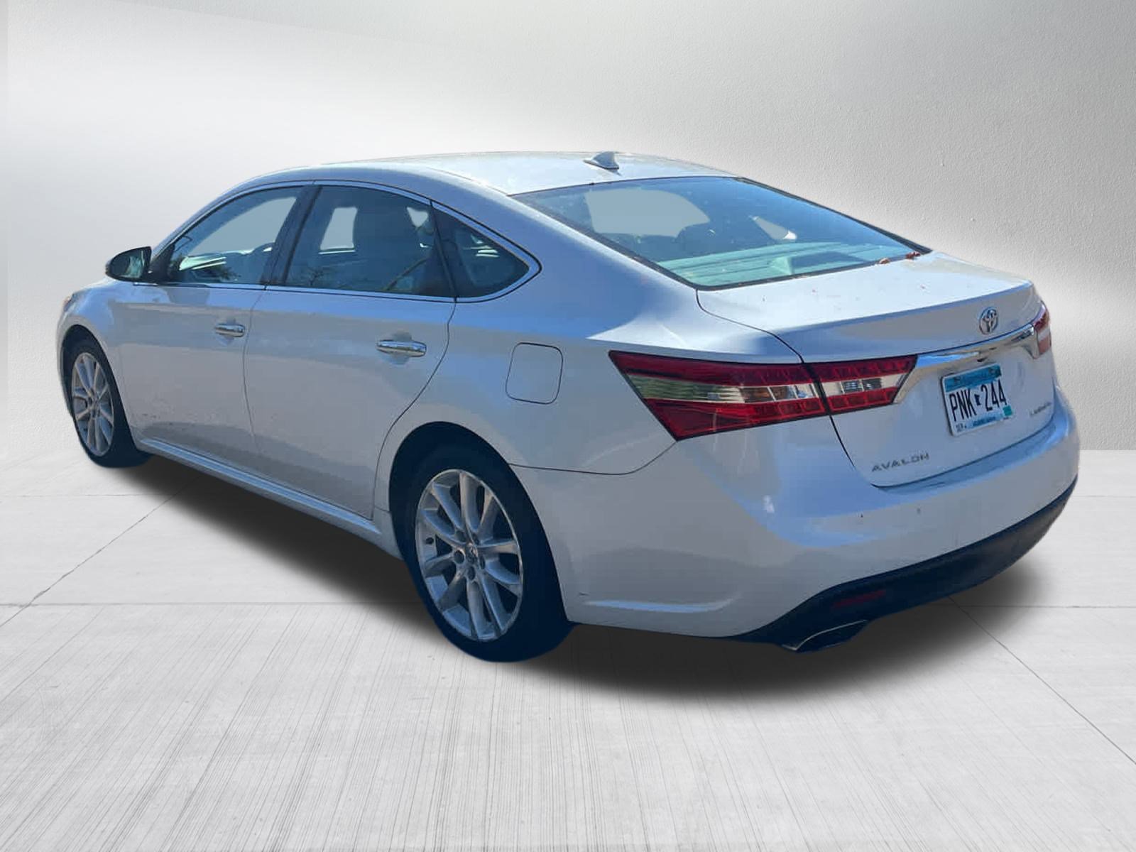 2014 Toyota Avalon Limited photo 4