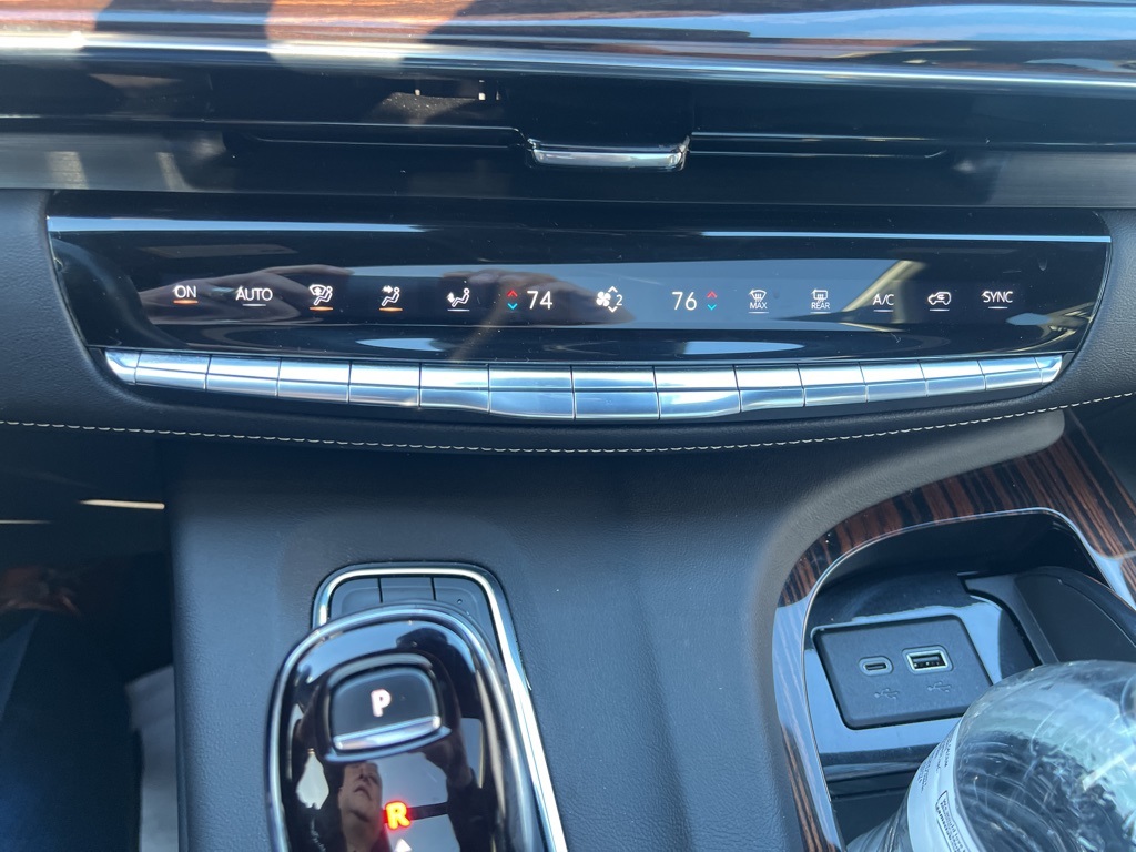 2023 CADILLAC ESCALADE - Image 13