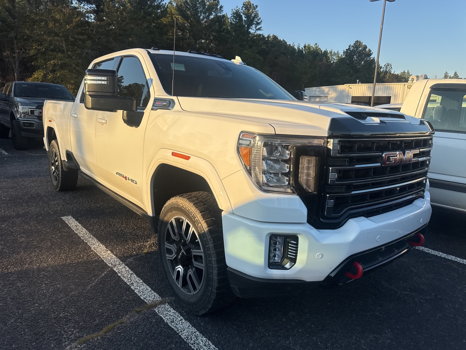 2022 GMC Sierra 2500HD AT4's photo