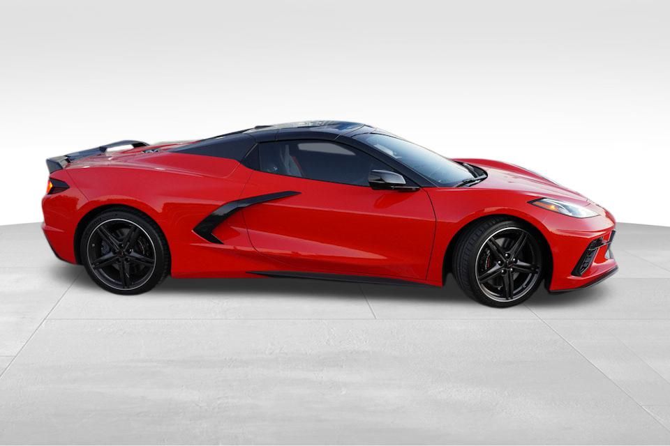 2024 Chevrolet Corvette Stingray 2LT photo 3