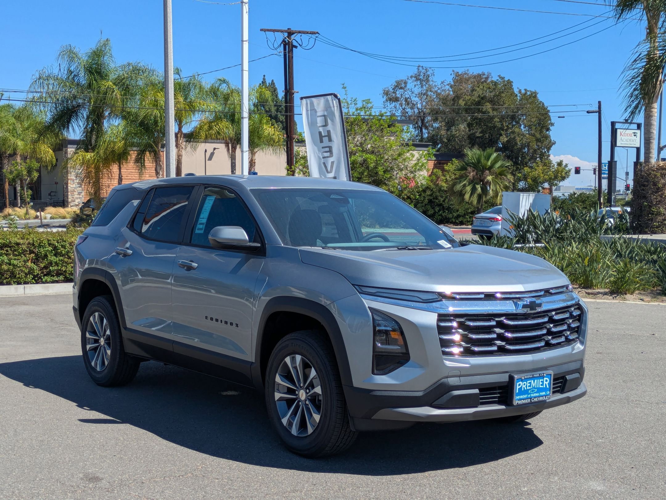 2026 Chevrolet Equinox LT photo 4