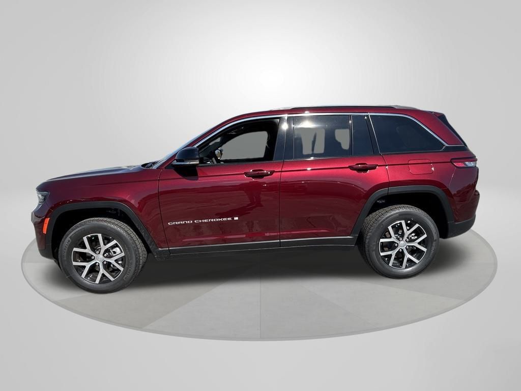 2025 Jeep Grand Cherokee Limited photo 4
