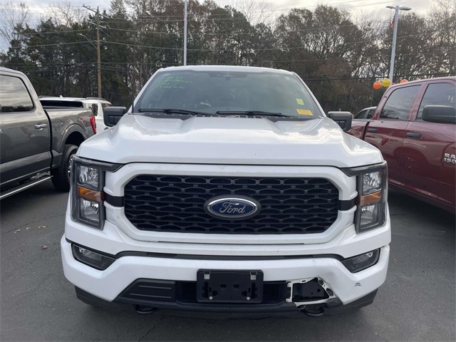 2023 Ford F-150 XL photo 2