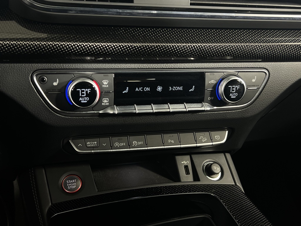 2022 Audi SQ5 Premium Plus photo 20