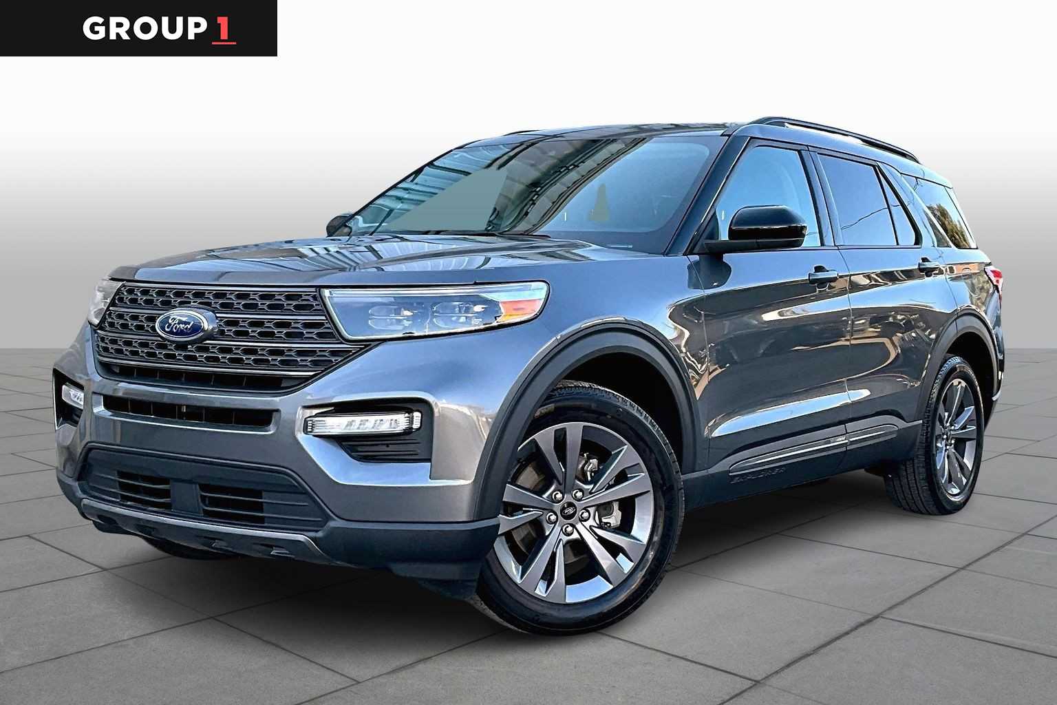 2022 Ford Explorer XLT's photo