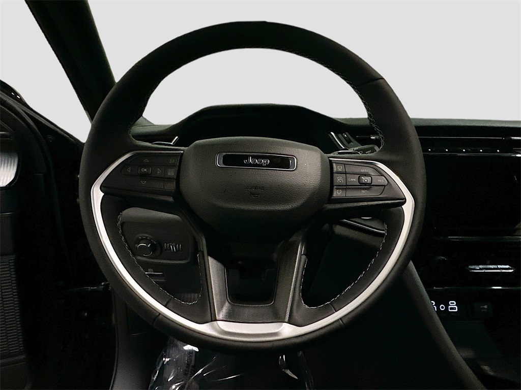 2025 Jeep Grand Cherokee Altitude X photo 30