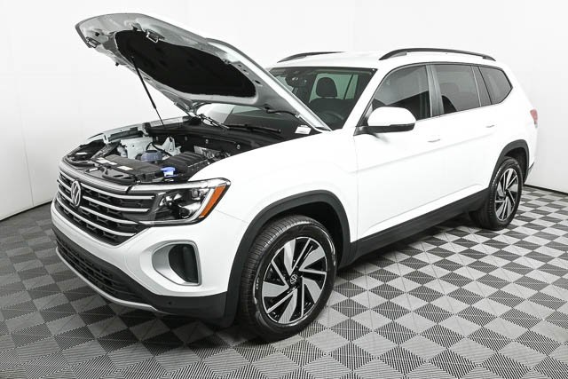 2025 Volkswagen Atlas SE Technology photo 30