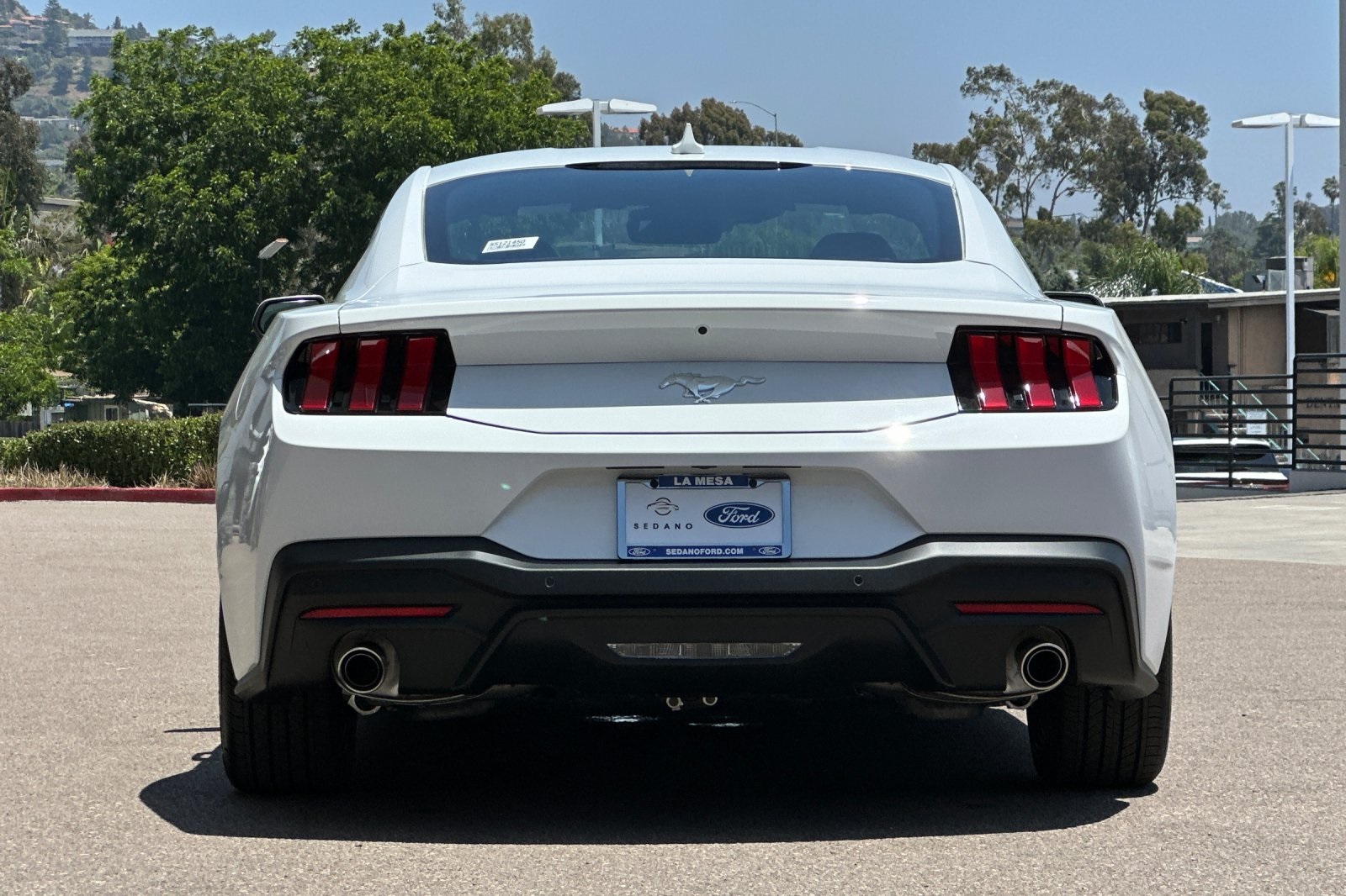 2025 Ford Mustang EcoBoost photo 4