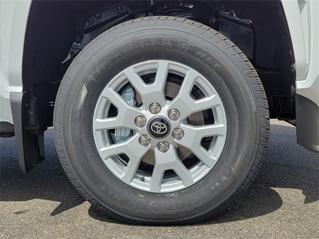 2025 Toyota Tacoma SR5 Double Cab photo 5