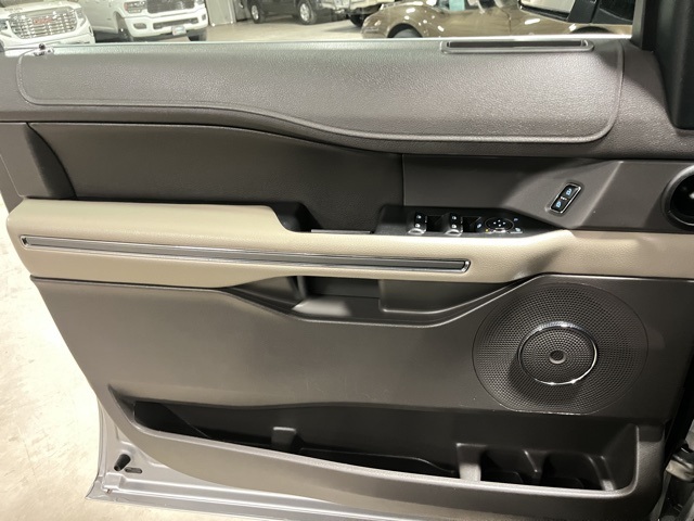 2021 Ford Expedition XLT photo 18