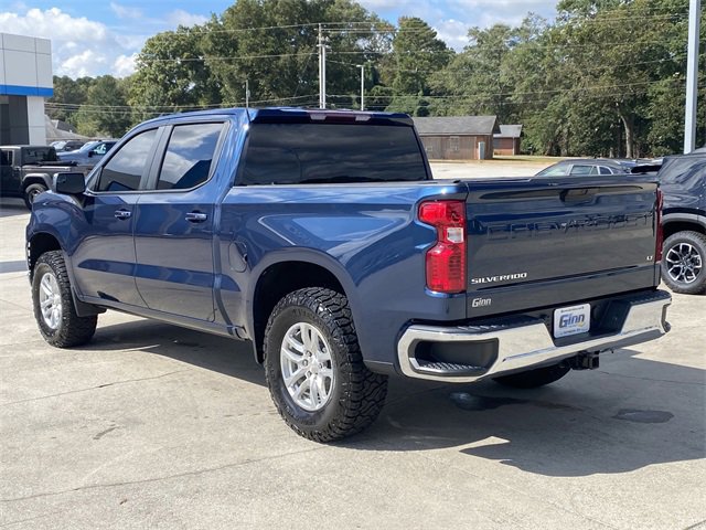 2021 Chevrolet Silverado 1500 LT photo 3