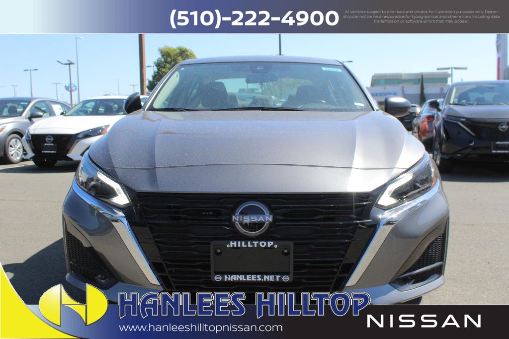 2025 Nissan Altima 2.5 SV photo 4
