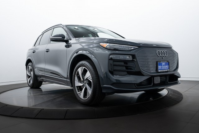 2025 Audi Q6 e-tron Premium Plus